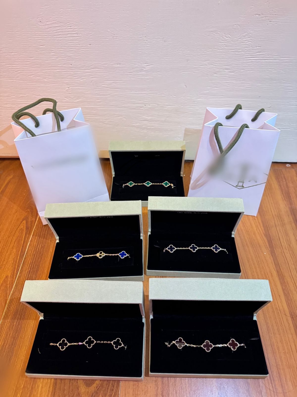 LOTE 3 VANCLEFF